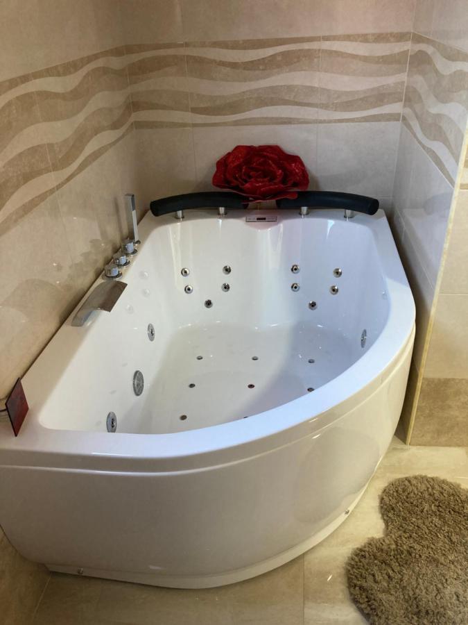 B&B La Reggia Di Rihanna Spa Caserta Exterior photo